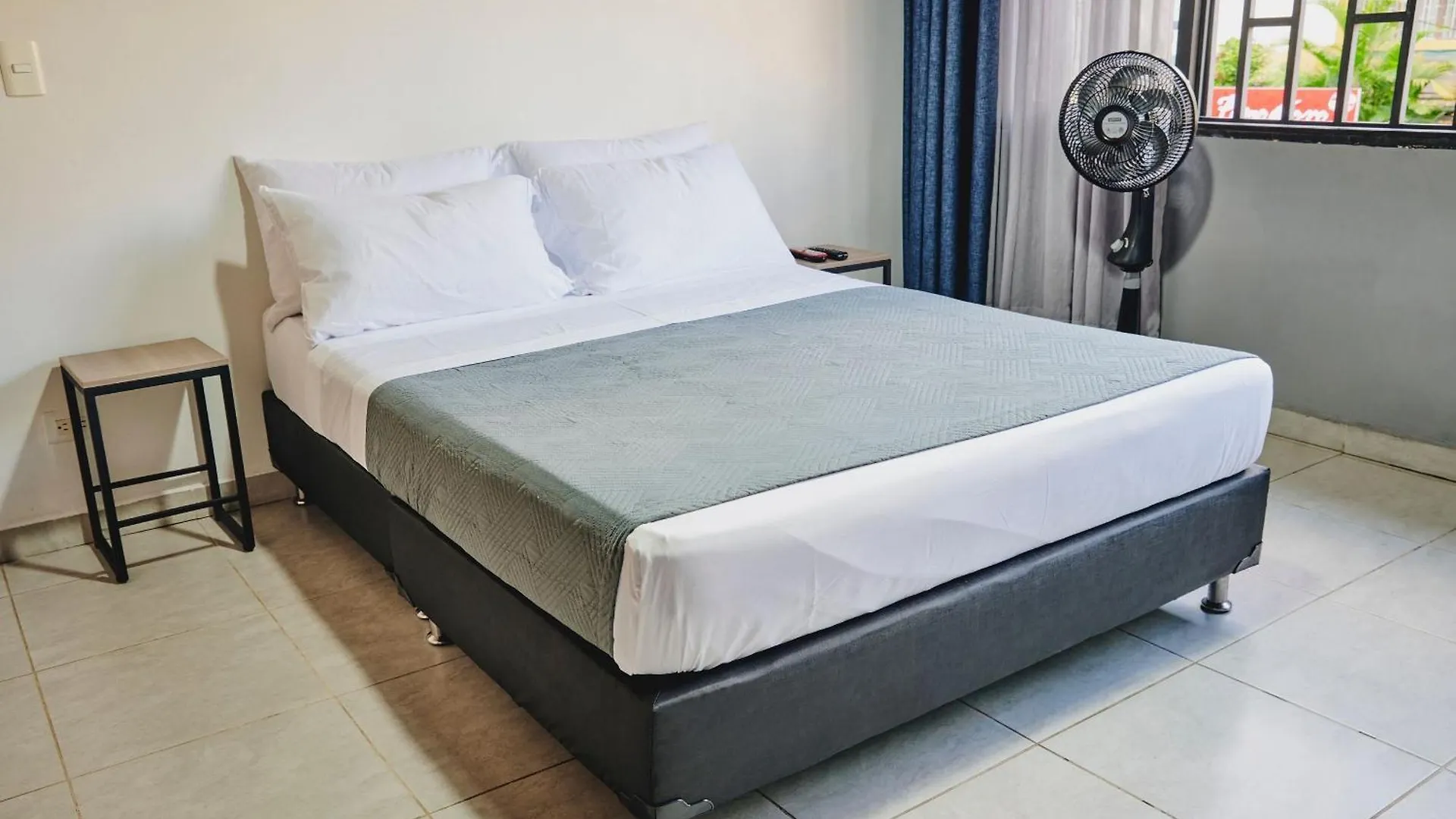 Апартаменты Apartamentos En Zona Rosa De Laureles Медельин